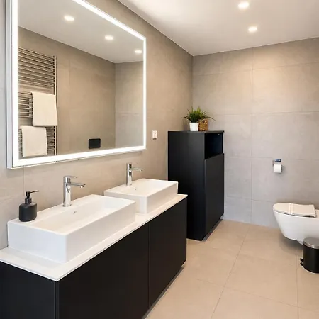 Luxury Two-Level Residence Apartmán *
