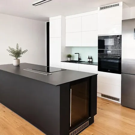 Luxury Two-Level Residence Praha